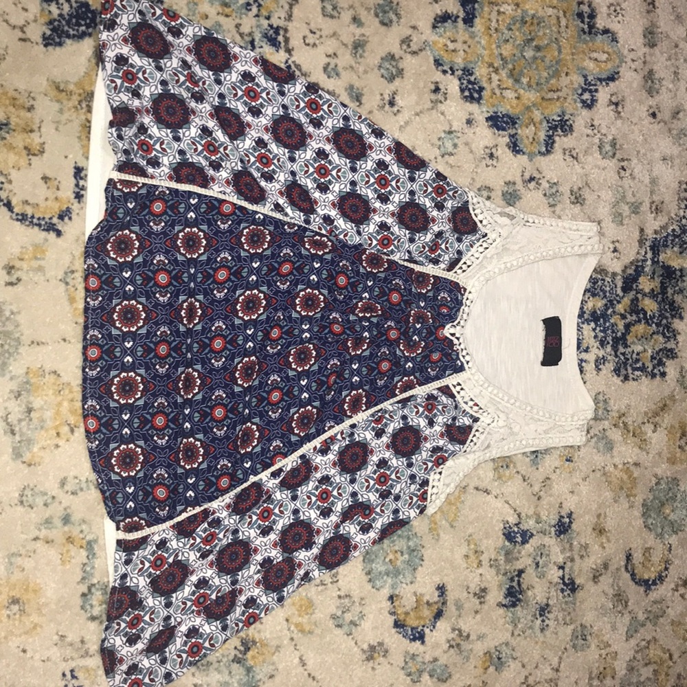 Worn once boho knit shirt size S